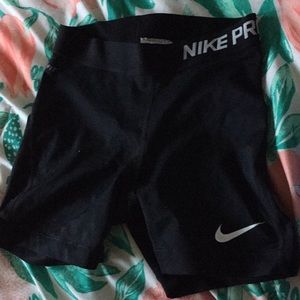 Nike pros black
